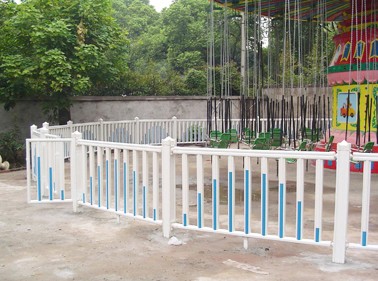 公路設施圍欄